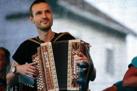 Ciril_Spruk_orkester_harmonikarjev_Cirila_Spruka-001