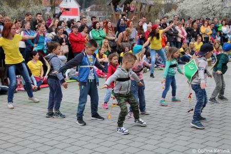 Praznujmo_skupaj-001