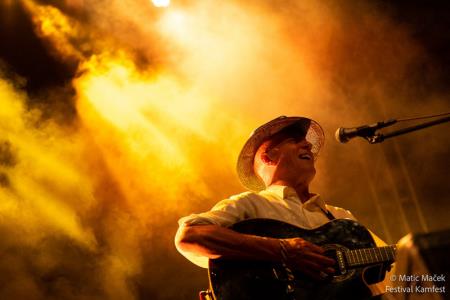 235334112_10158976156091998_4030293343530027328_n-001