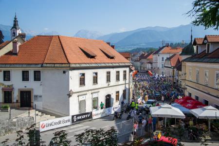 Star_Maratona_Alpe_Scott_v_starem_delu_Kamnika_3-001