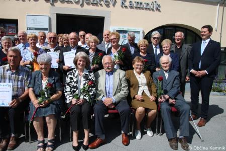 Slavnostna podelitev priznanj in cvetja diamantnim in zlatim parom (43)