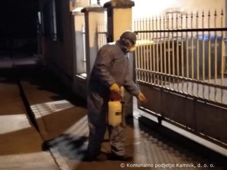 received_260270944991229-001