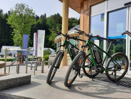 E-bikes-001
