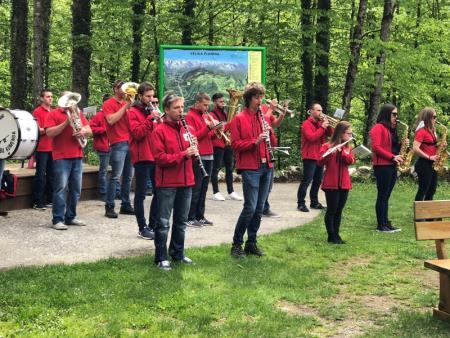 1_maj_Velika_planina_3-001