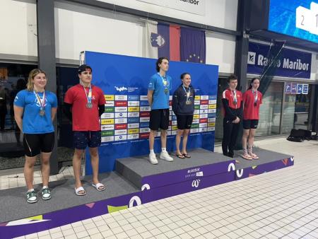 Calcitovi plavalci leto zaključili na najboljši možen način.jpg 