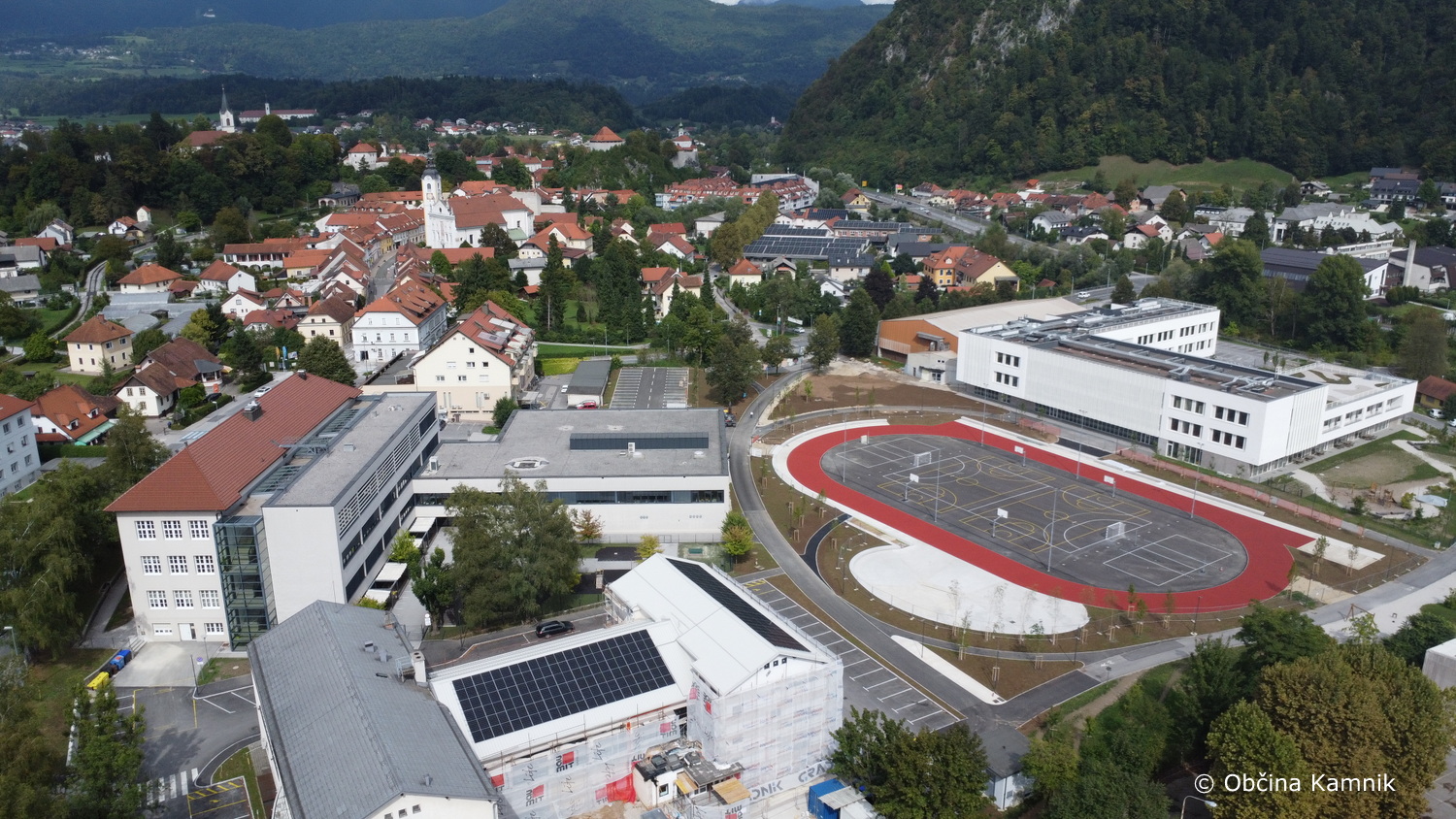 Izgradnja novih zunanjih športnih površin (1)