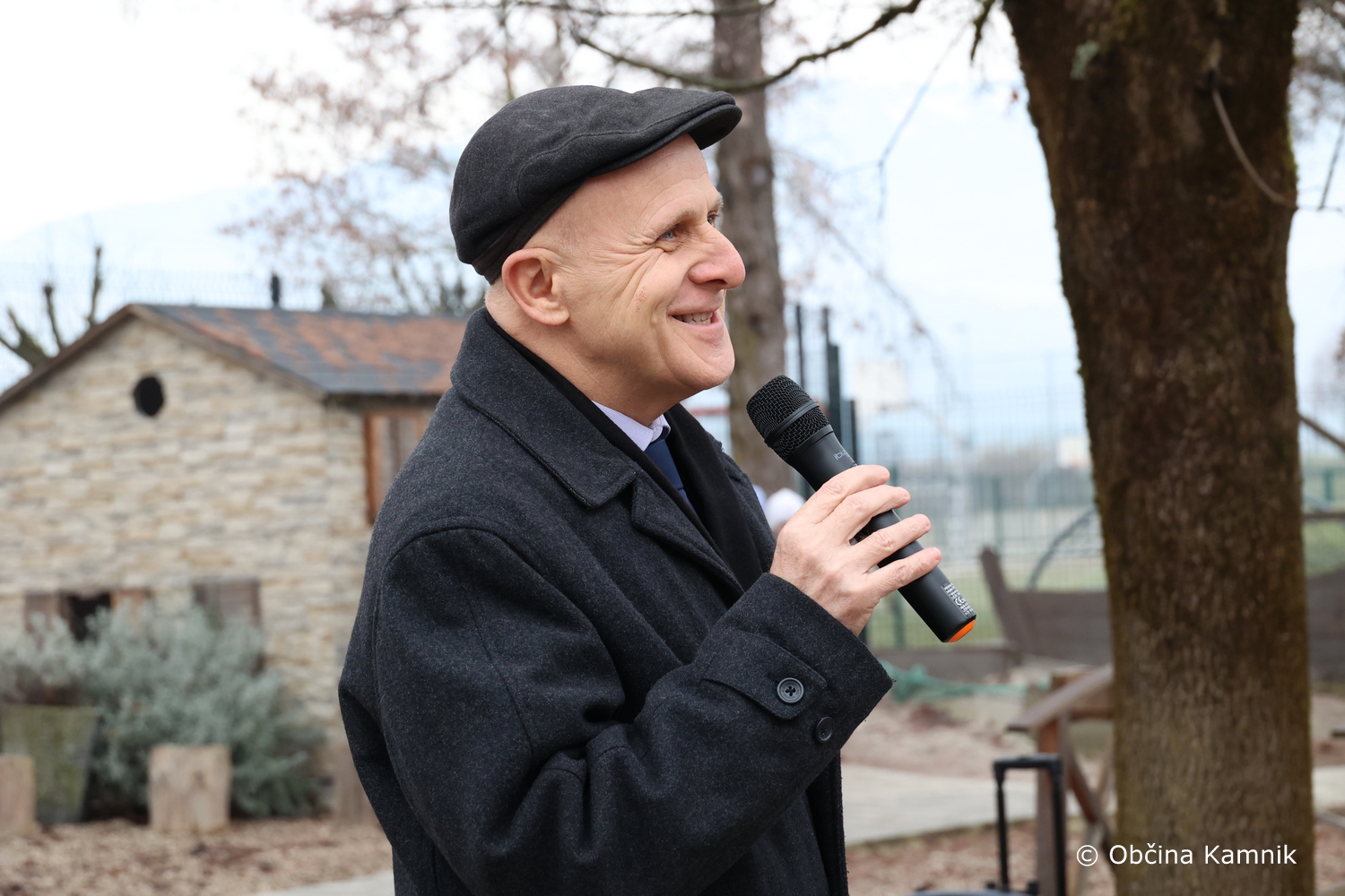 Nova panelna ograja za večjo varnost in lepši videz igrišča vrtca Pestrna (4)